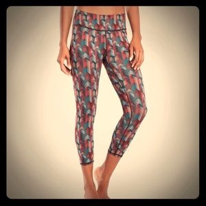 FABLETICS chevron Salar Powerhold Leggings